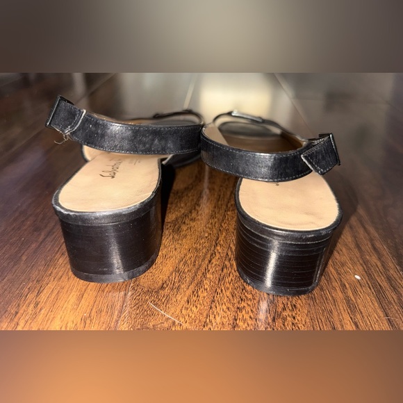 Salvatore Ferragamo Sandals - Picture 4 of 12